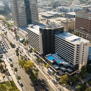 4* Hotel Renaissance Long