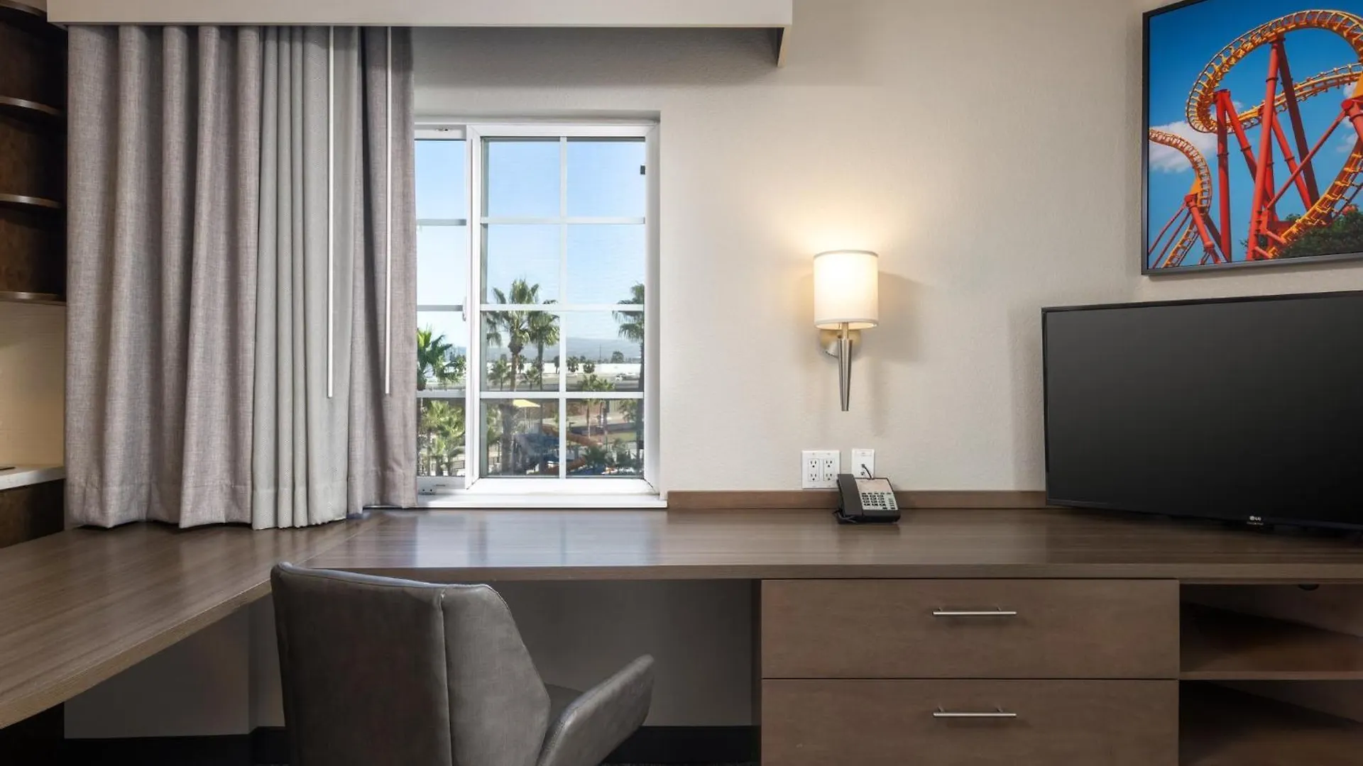 Candlewood Suites Anaheim - Resort Area By Ihg Hotel
