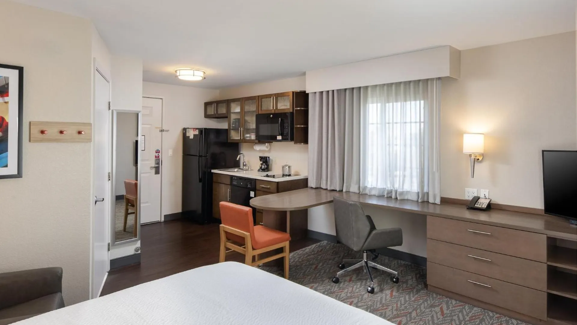 Candlewood Suites Anaheim - Resort Area By Ihg 3*,