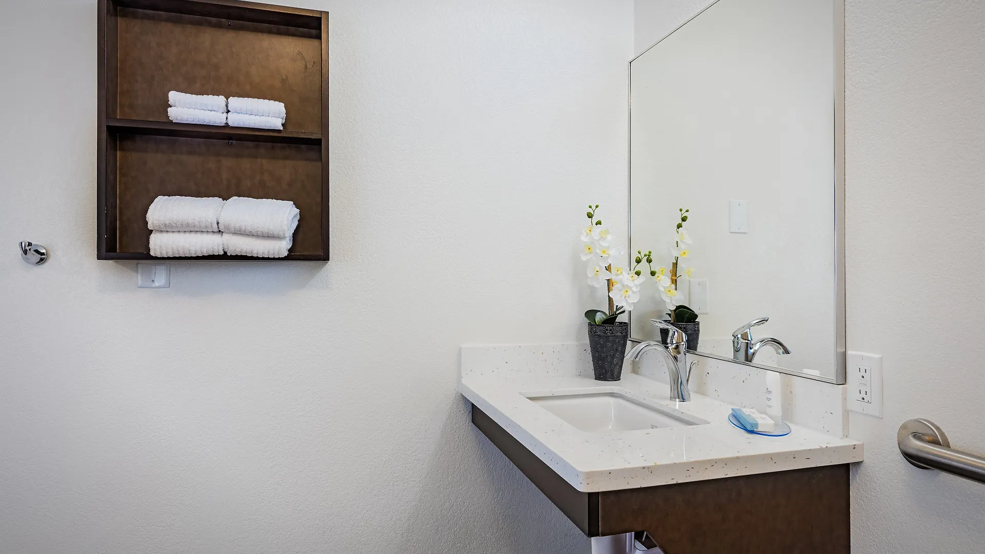 Candlewood Suites Anaheim - Resort Area By Ihg Hotel